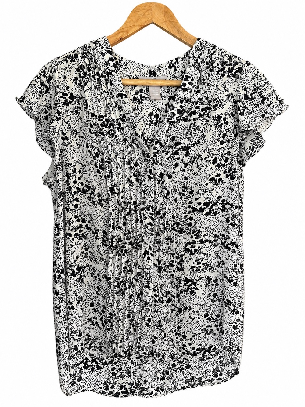 H&M Black and White Printed Flutter Sleeve Blouse-Size Medium